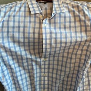 Banana Republic no iron tailored slim fit dress shirt. Blue/white check. XL